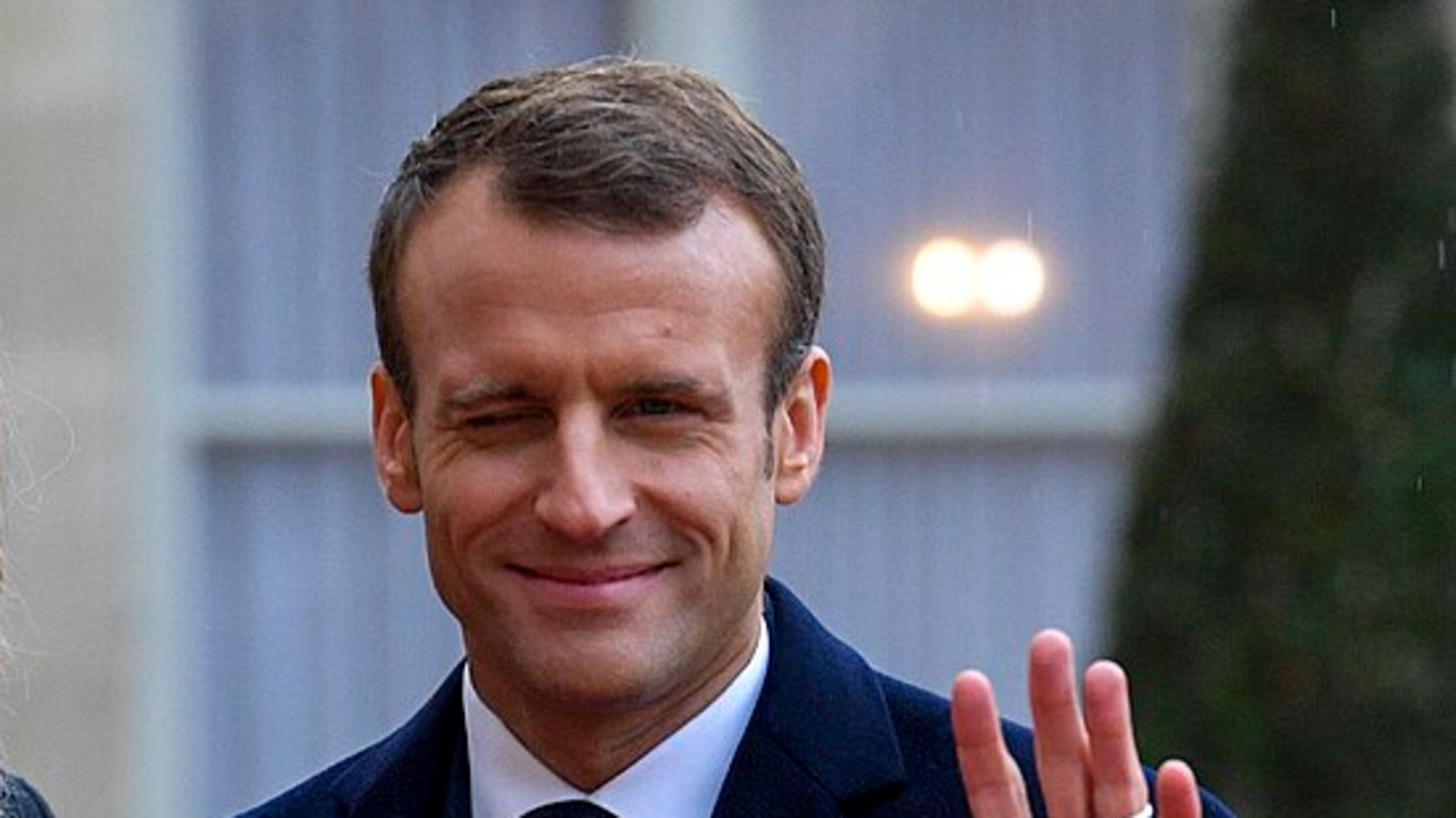 Macron już w Polsce. Podjął decyzję ws. spotkania z Nawrockim, doradca prezydenta zabrał głos
