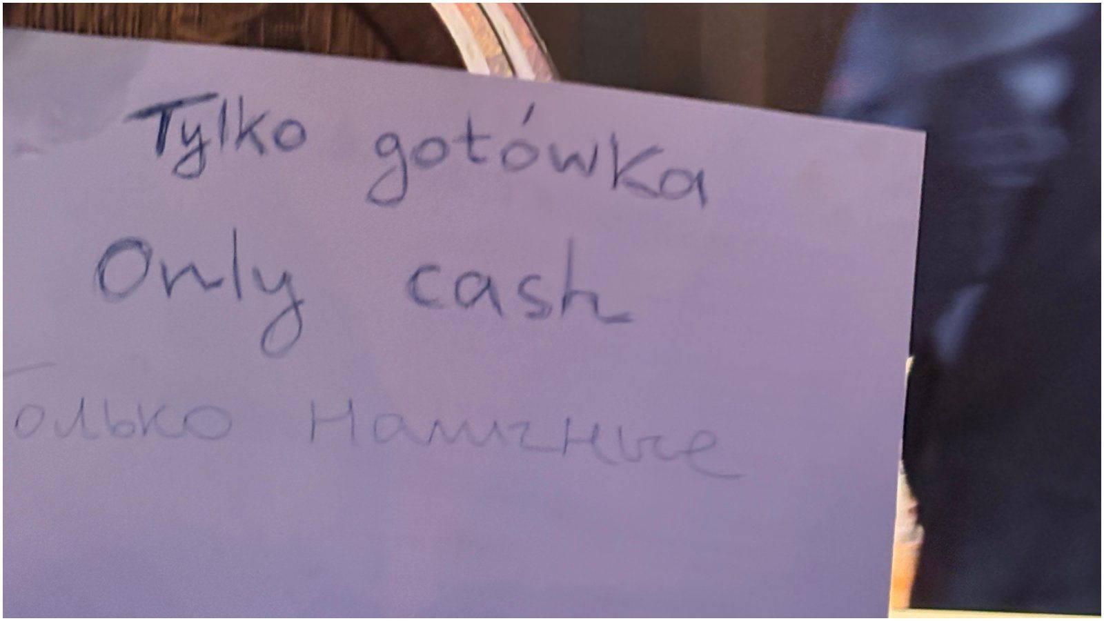 Polacy ruszyli na jarmark w centrum Warszawy. Ceny zwalają z nóg