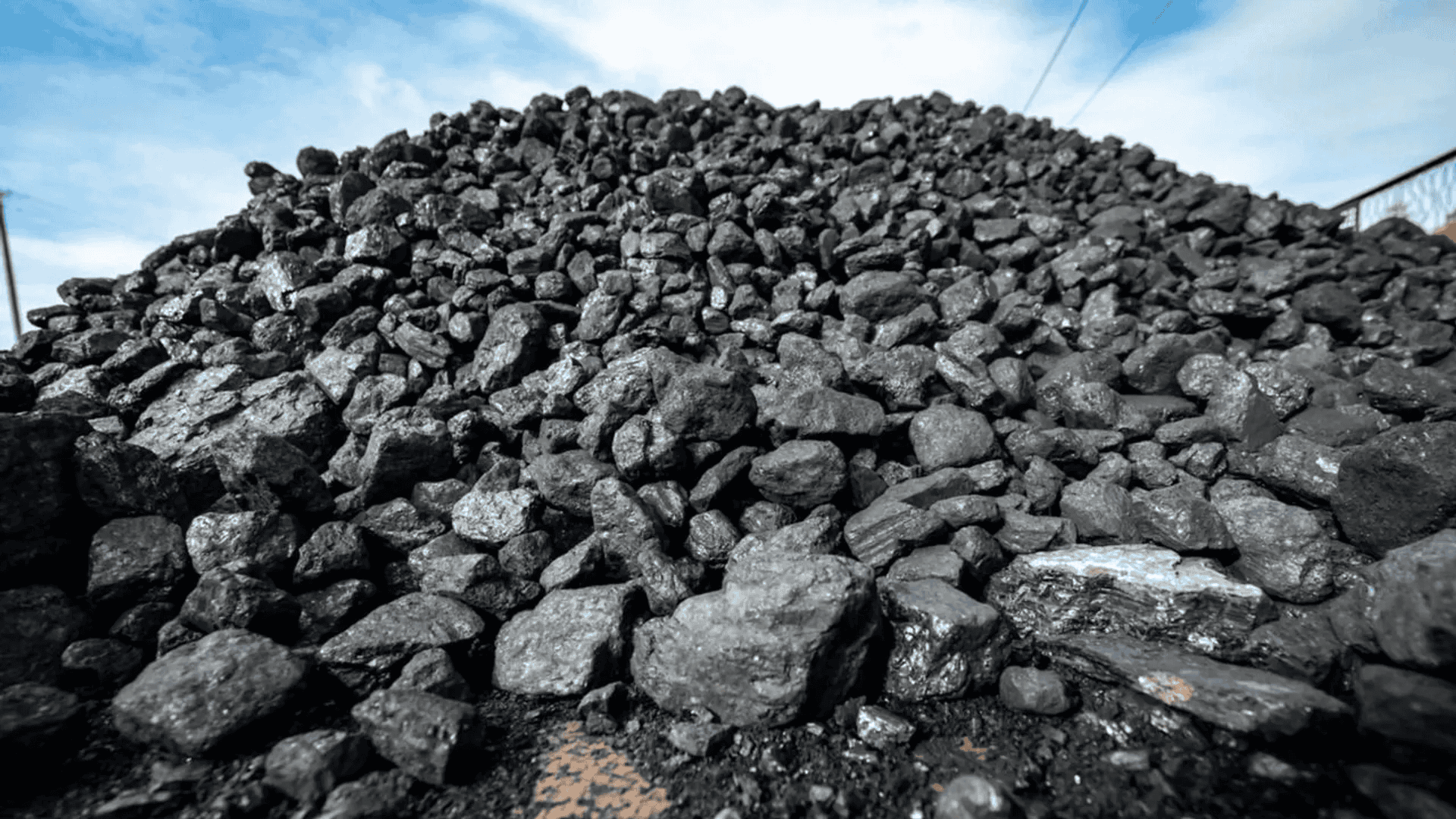 Nie kupuj węgla, dopóki tego nie sprawdzisz. W lutym łatwo o kosztowny błąd, podano wyliczenia