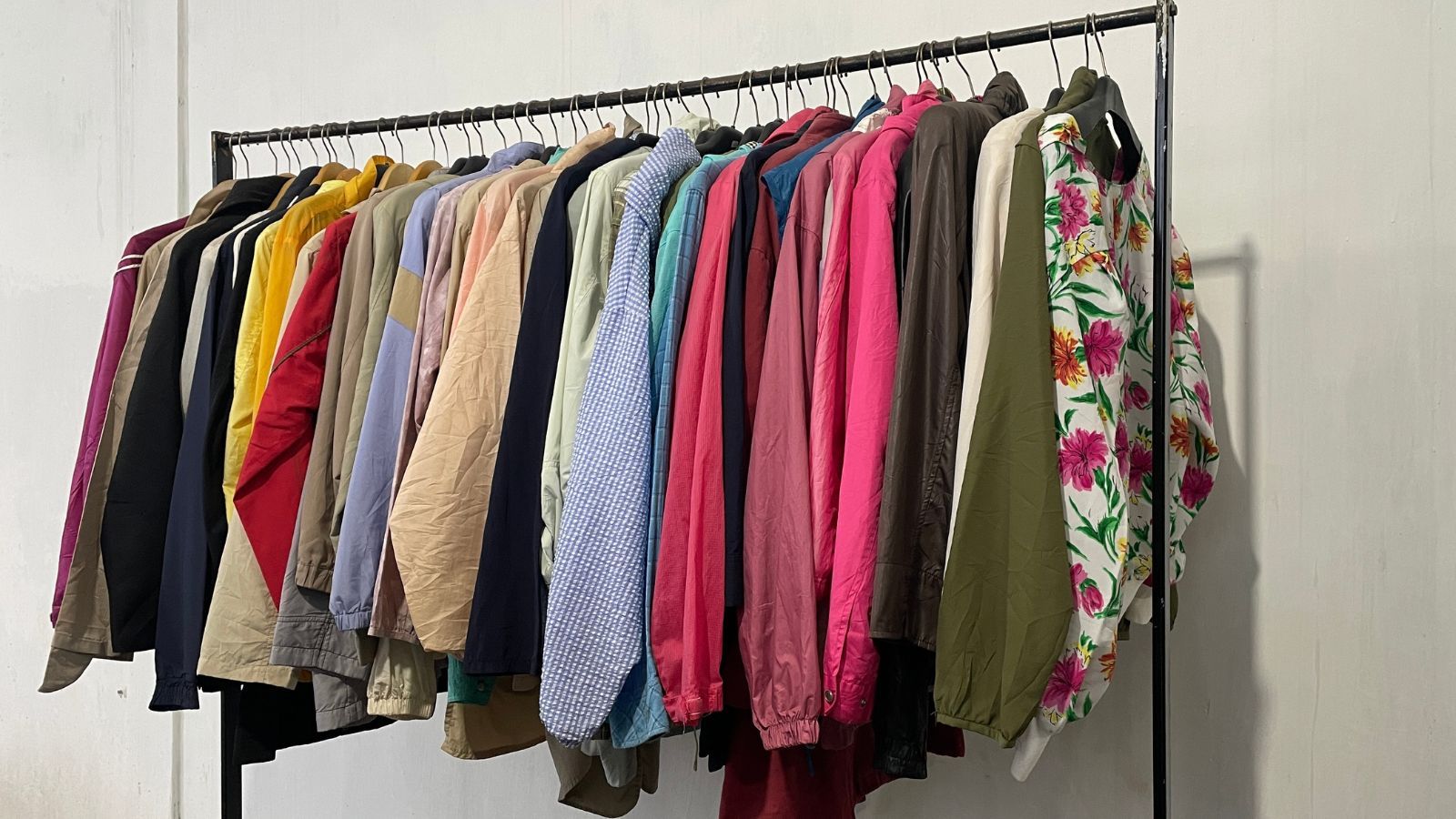 Gigant mody z zagranicy wycofuje się z Polski. Marka popełniła kolosalne błędy