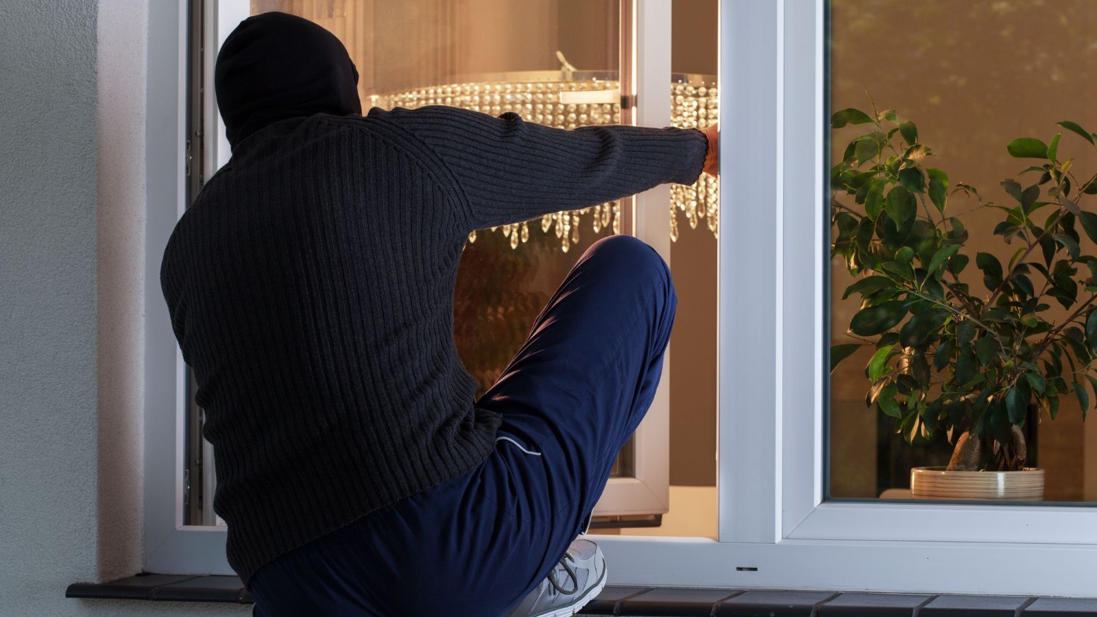 Tutaj nigdy nie chowaj pieniędzy w domu. To miejsce włamywacze sprawdzają od razu