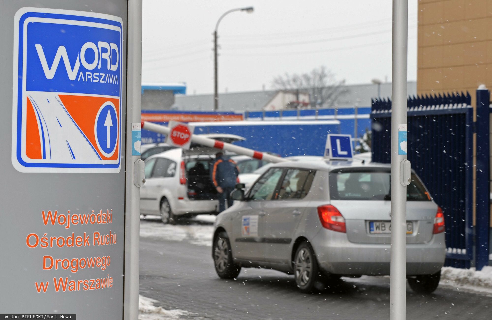 Zmiany w egzaminie na prawo jazdy. Plac manewrowy zniknie, ale dojdą nowe pytania