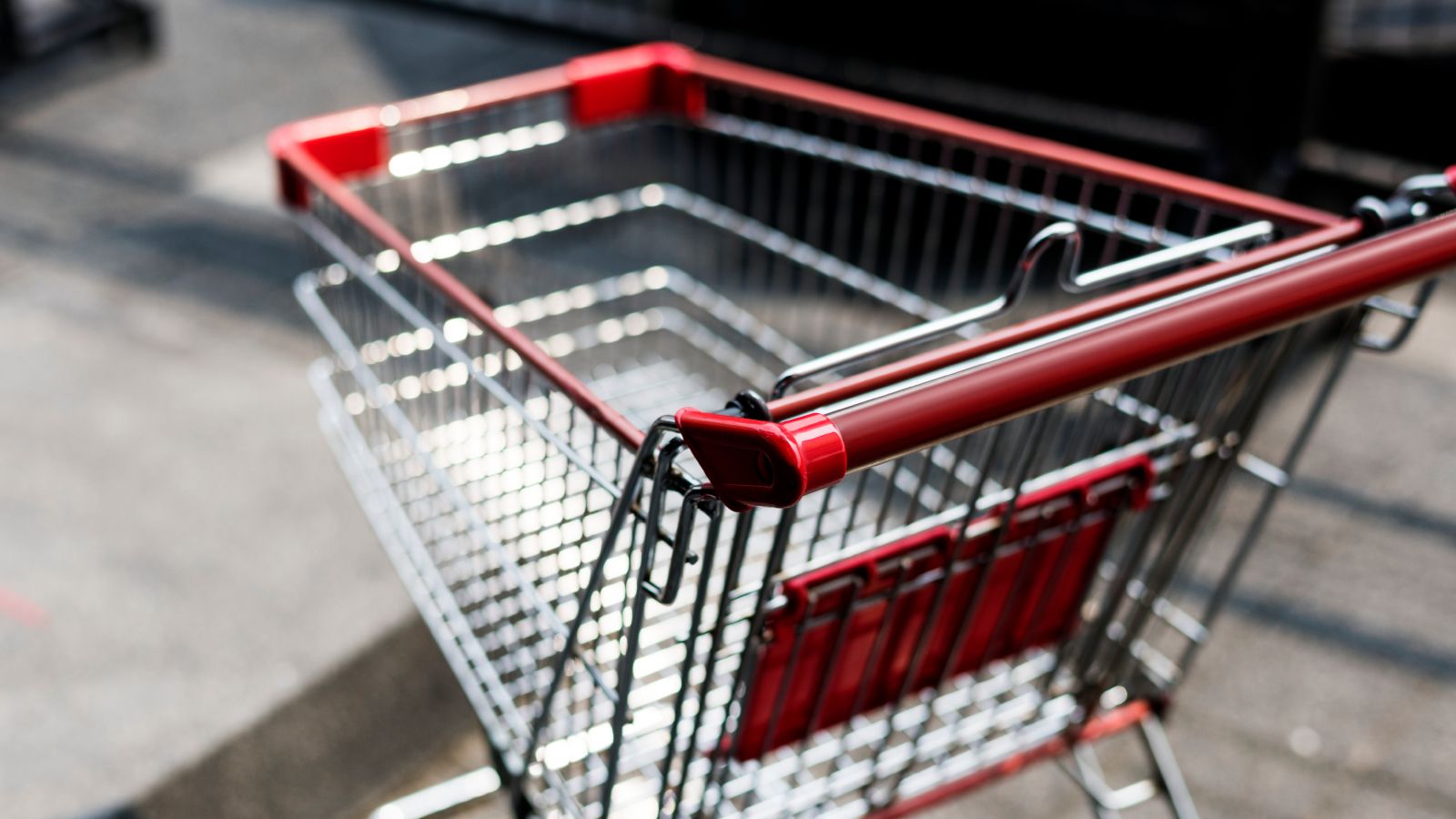 Aldi ostrzega klientów. Pilnie wycofują produkt. "Bardzo poważne zagrożenie dla zdrowia"