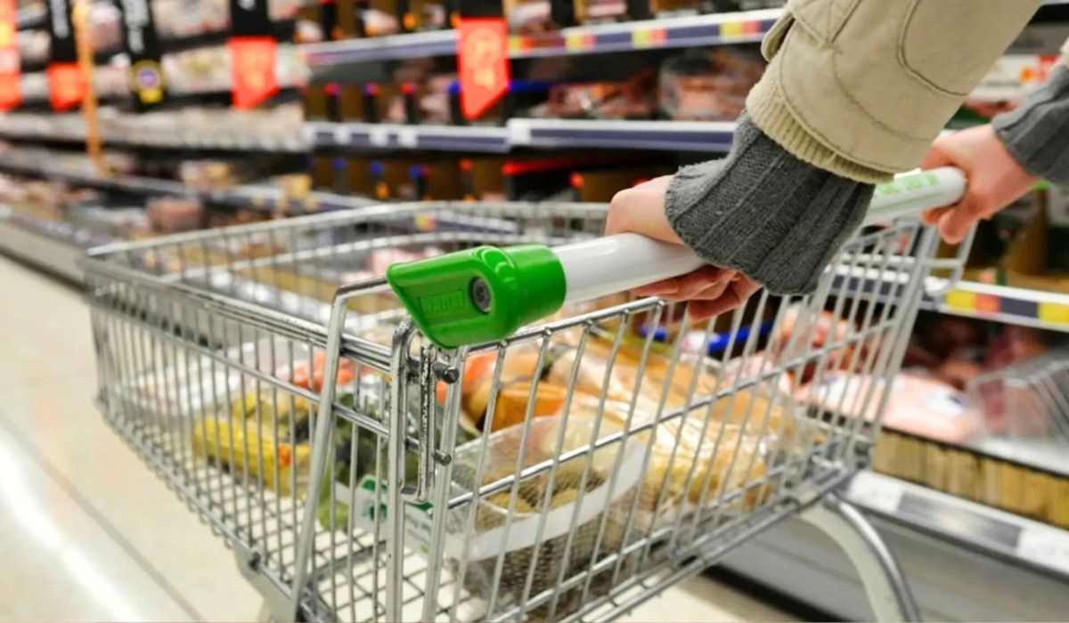 Będą kasy samoobsługowe i nowe promocje. Gigant na rynku zapowiada zmiany