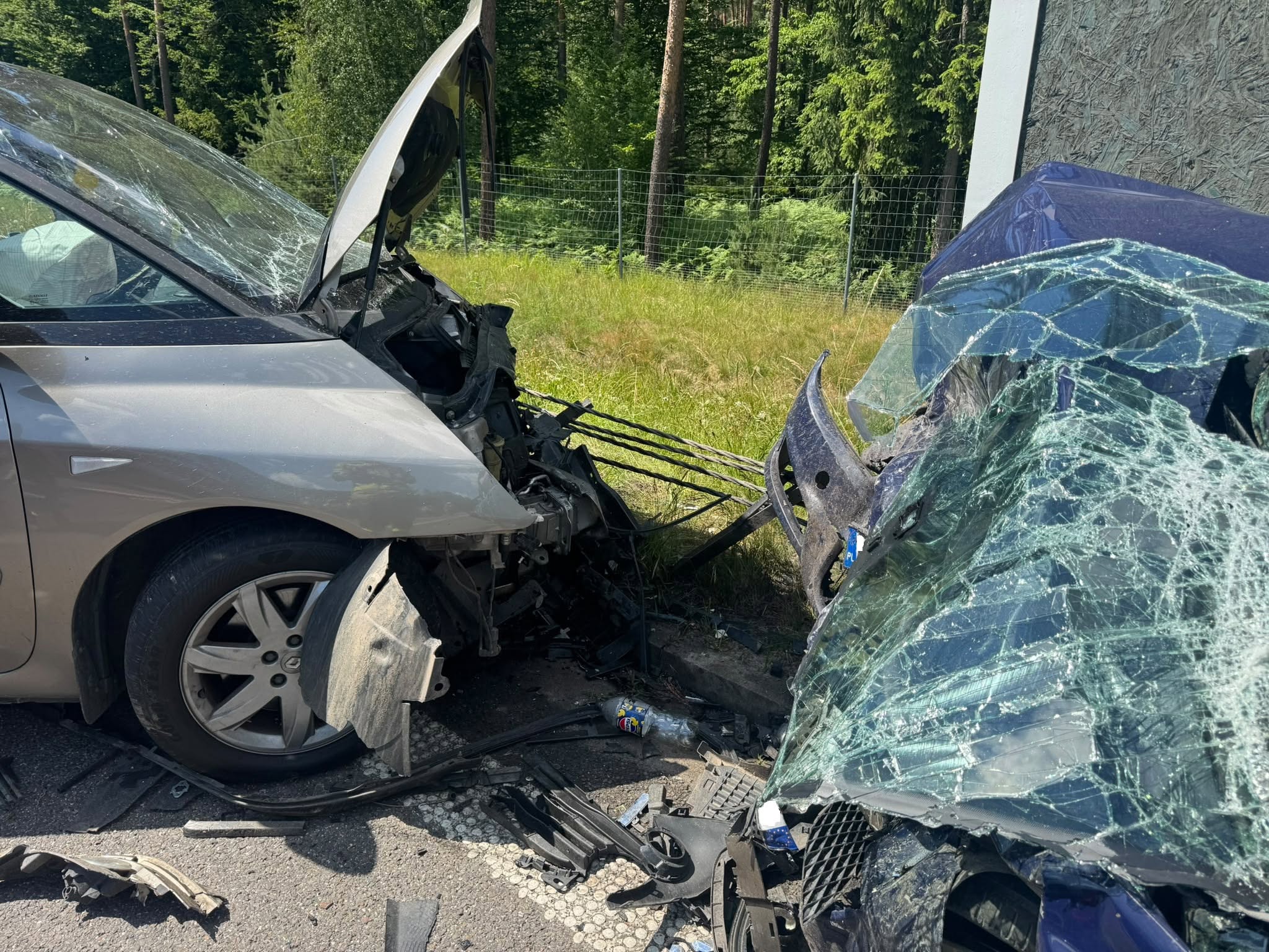 Groźny wypadek na Dolnym Śląsku. Są ranni, na miejscu lądował śmigłowiec LPR