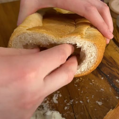 wydrązanie chleba.jpg