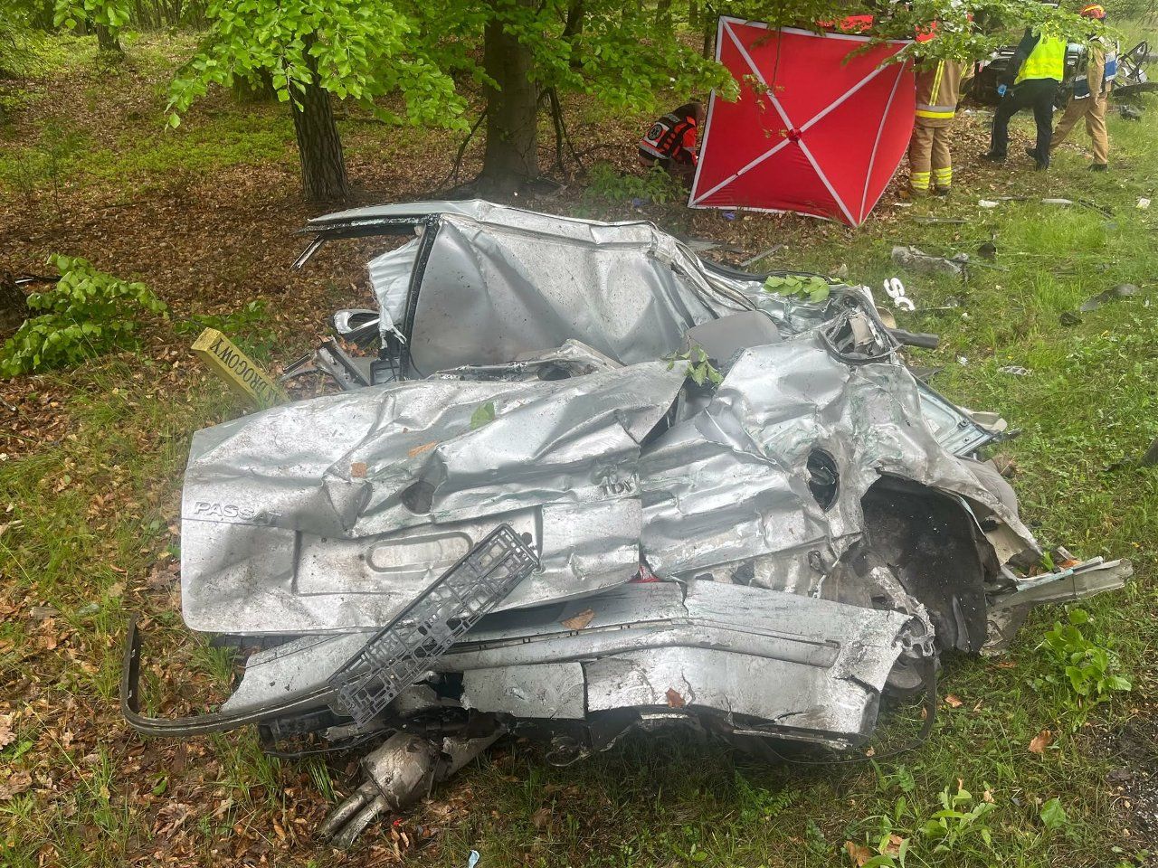 Tragedia w Porażynie. Auto zderzyło się z ciężarówką, nie żyją 2 osoby