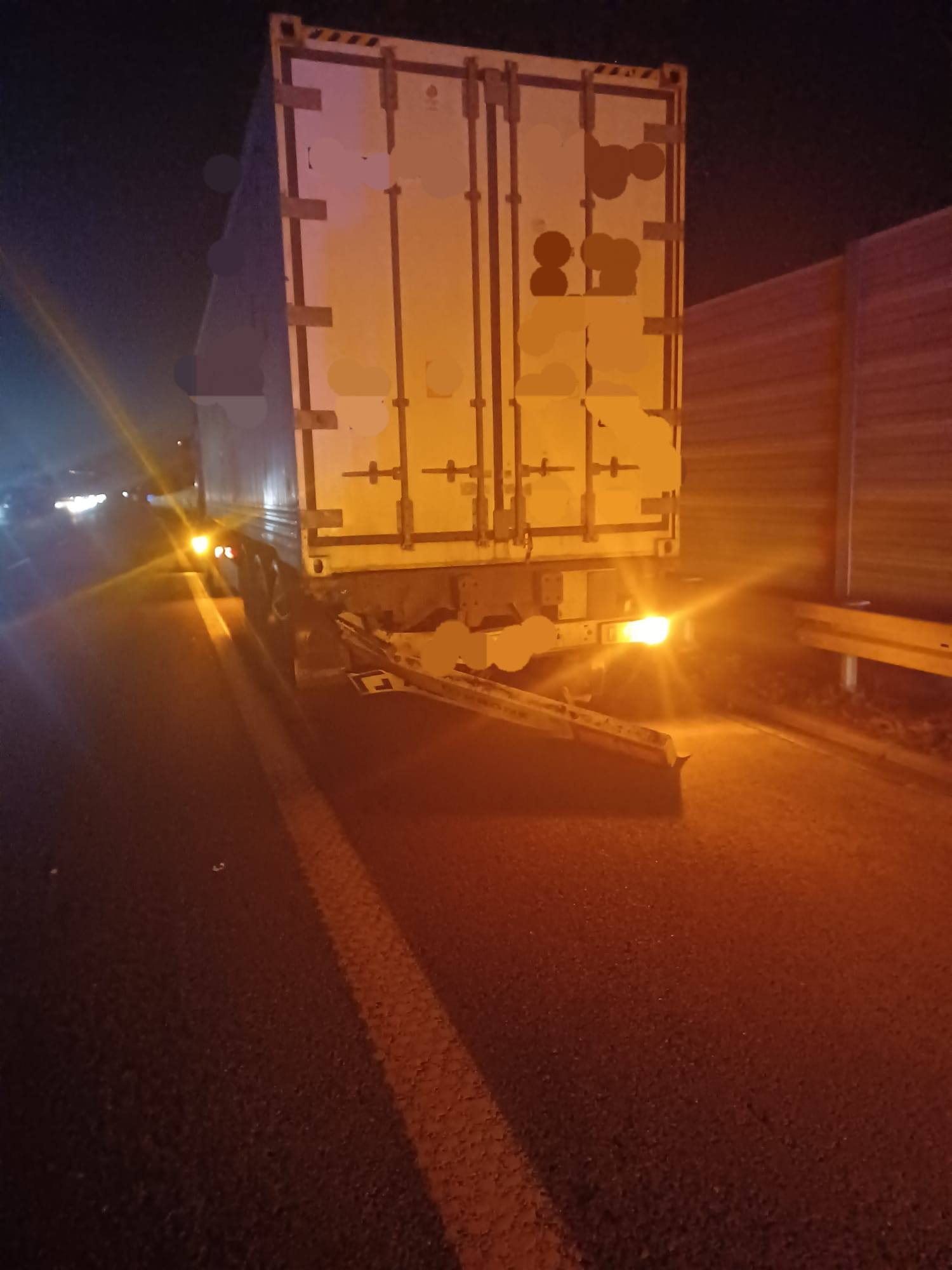 Tragedia na drodze w piątkowy wieczór. Jest wielu rannych, w akcji śmigłowiec LPR