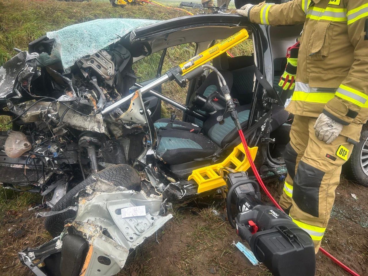 Śmierć kobiety i nienarodzonego dziecka. Tragiczny wypadek pod Krapkowicami