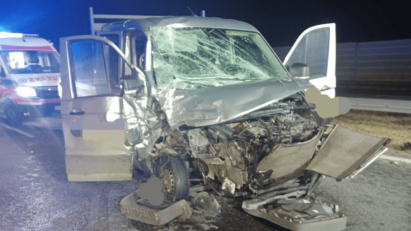 Tragedia na drodze w piątkowy wieczór. Jest wielu rannych, w akcji śmigłowiec LPR