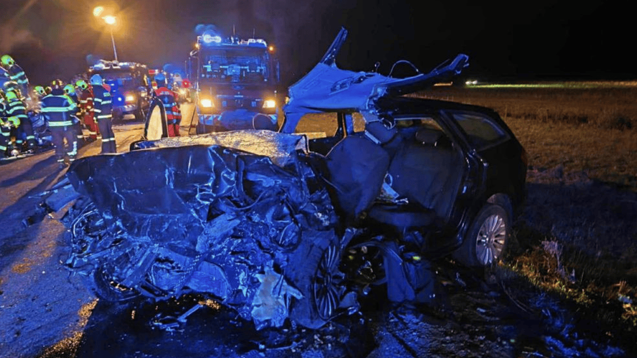 Sześć osób nie żyje, dziecko walczy o życie. Tragiczny wypadek na Słowacji