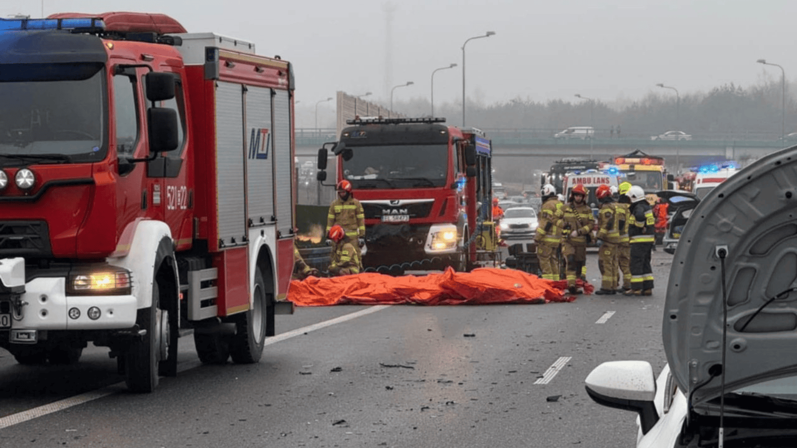 Karambol na trasie w kierunku Warszawy. Są informacje o poszkodowanych