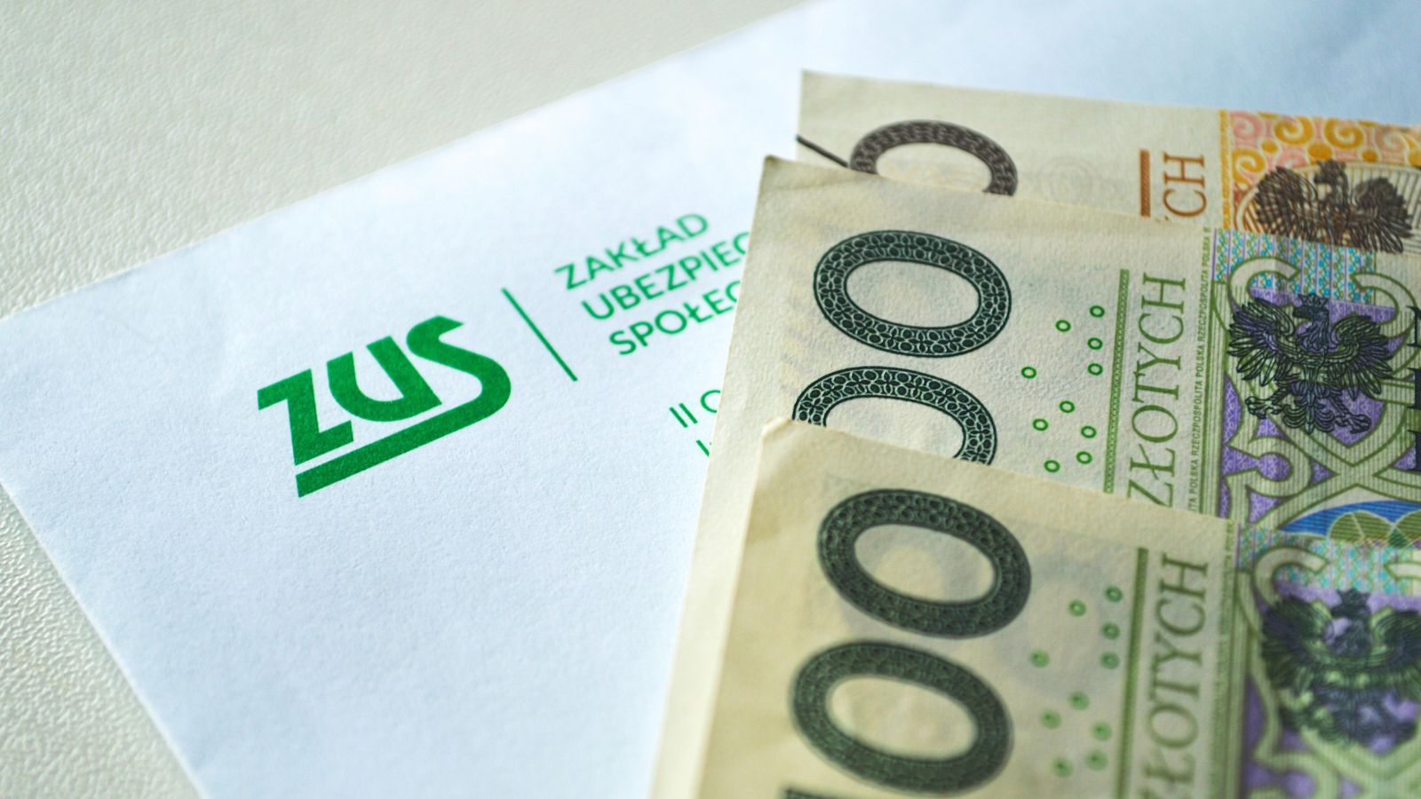Nowe "czternastki" dla emerytów w 2026 r. Ci beneficjenci mogą liczyć na wcześniejszy przelew