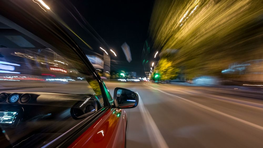 Nawrocki uderza w piratów drogowych. Więzienie za nielegalne wyścigi to tylko początek