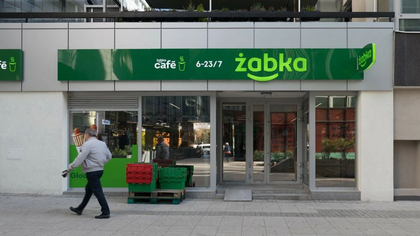 Żabka startuje z nową usługą. Takiej współpracy nie spodziewał się żaden klient