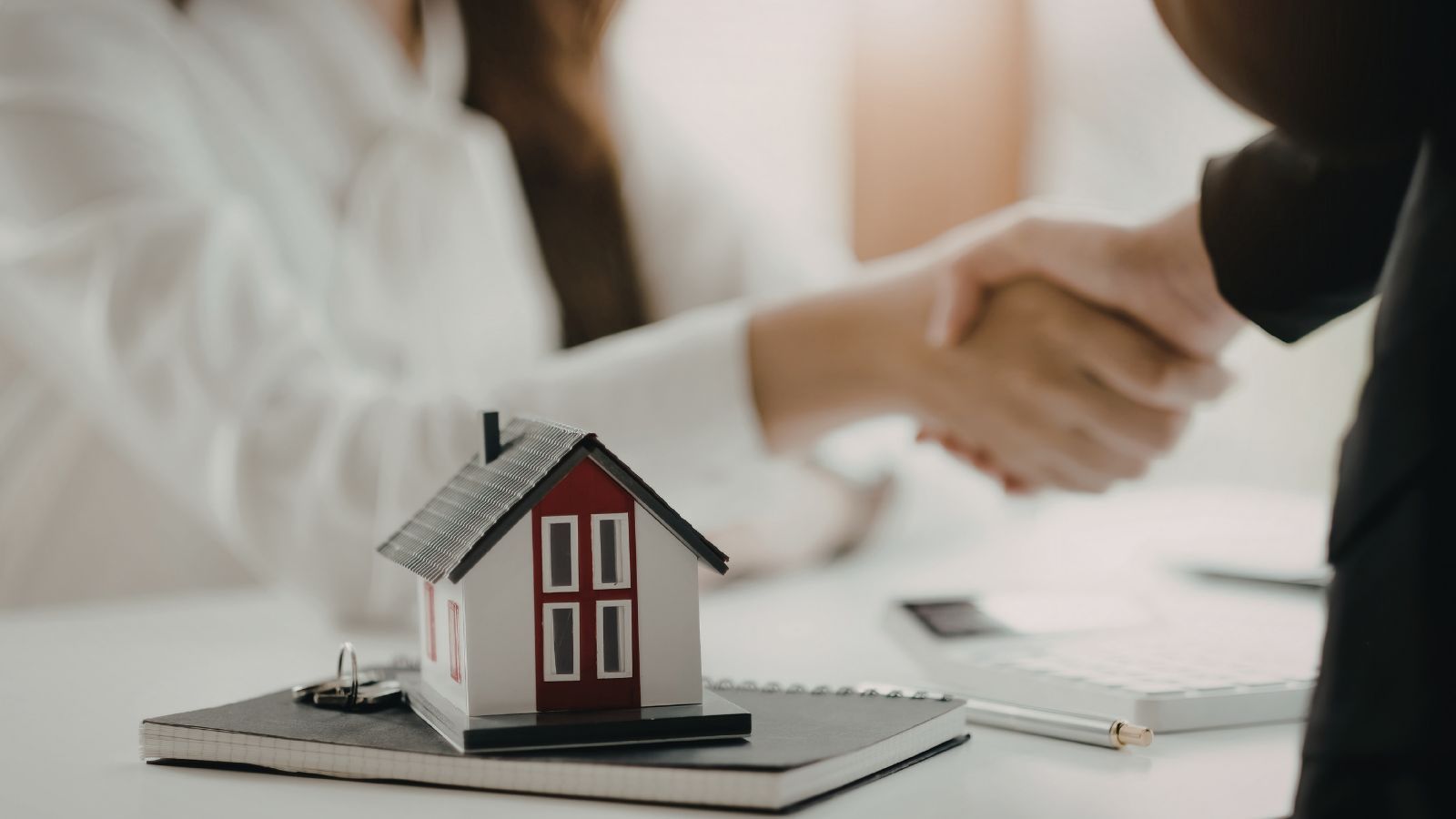 Wcześniej Hiszpania, a teraz tam Polacy wykupują nieruchomości. Klimat nie jest dla nich problemem