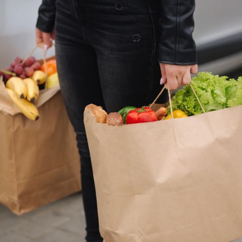 Te sklepy są otwarte w niedzielę 6.07. Lista zaskakuje 