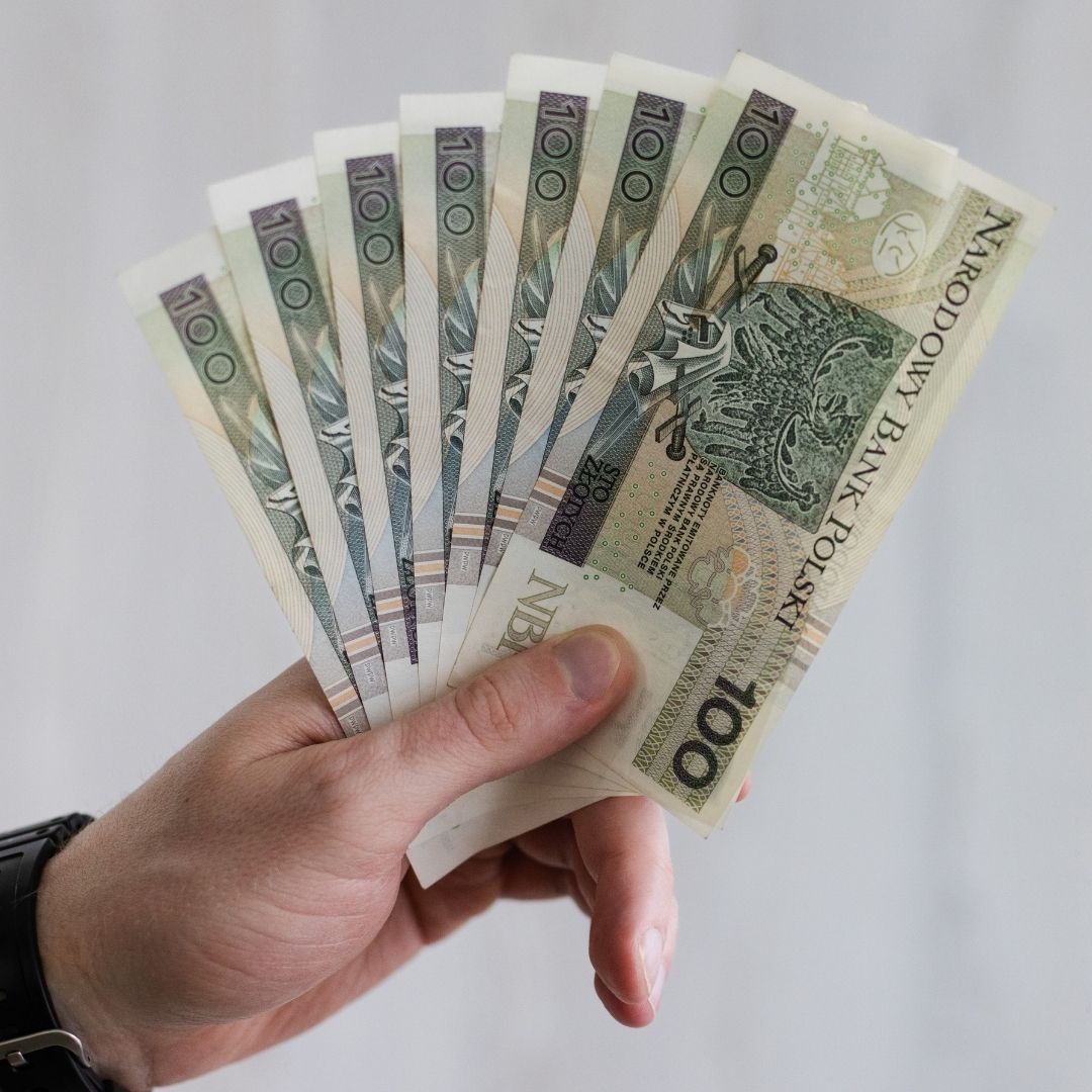 Tyle zarabiają kierowcy śmieciarek. Między Polską a Niemcami jest spora różnica
