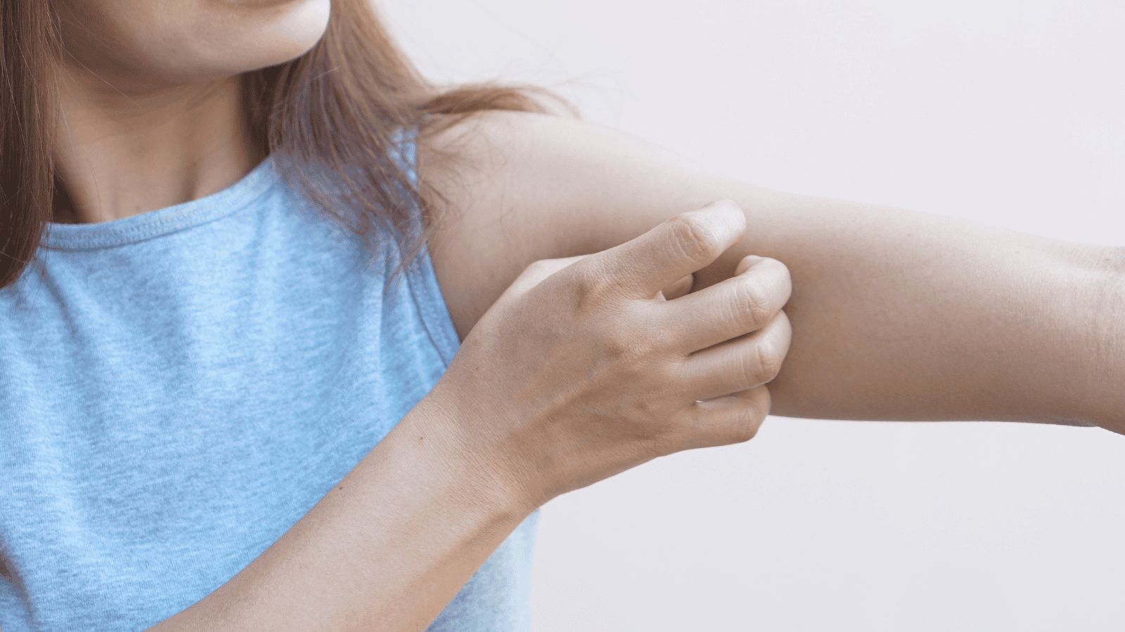 Uporczywe swędzenie skóry jako cichy objaw nowotworów – co musisz wiedzieć?