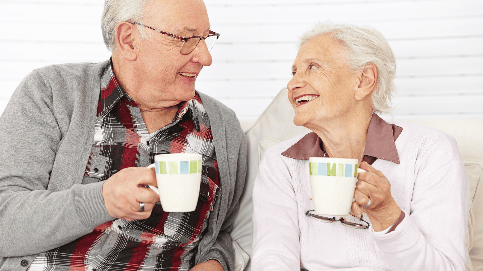 Wpływ herbaty, kawy i alkoholu na zdrowie kości u starszych kobiet