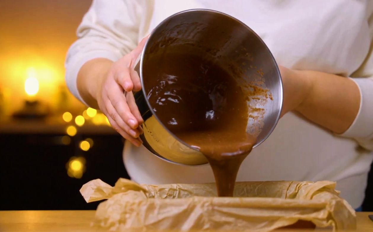 Najlepszy piernik na święta, którego smak śni się po nocach. Z robotem planetarnym Zelmer ZKR2000 zawsze się udaje