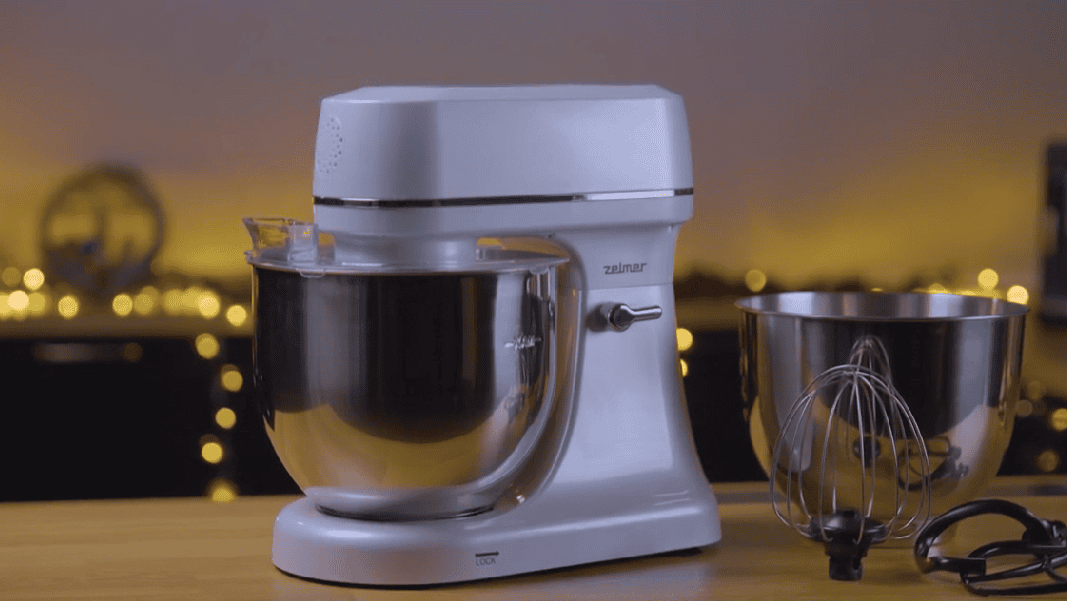 Najlepszy piernik na święta, którego smak śni się po nocach. Z robotem planetarnym Zelmer ZKR2000 zawsze się udaje