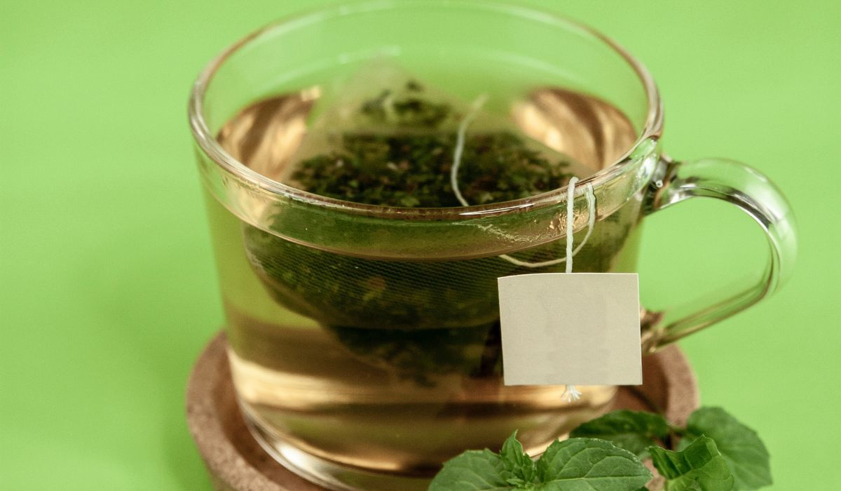 zielona herbata w filiżance
