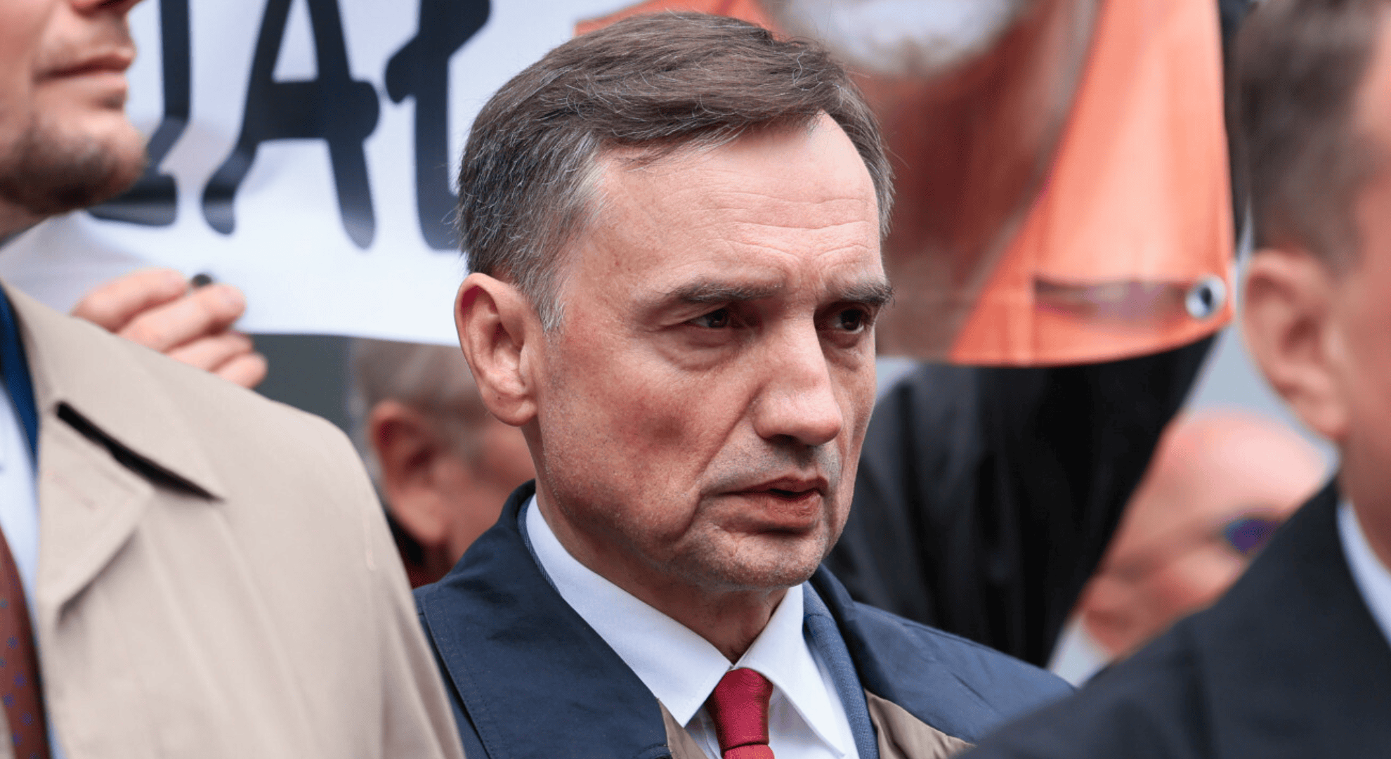 Ziobro podobno w ciężkim stanie. "Dusi się, nie może jeść"