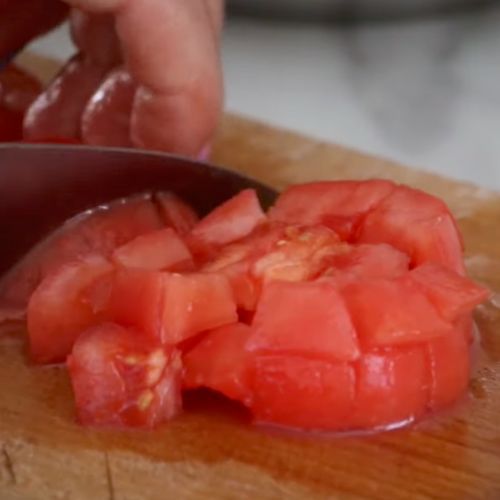 krojenie pomidorów