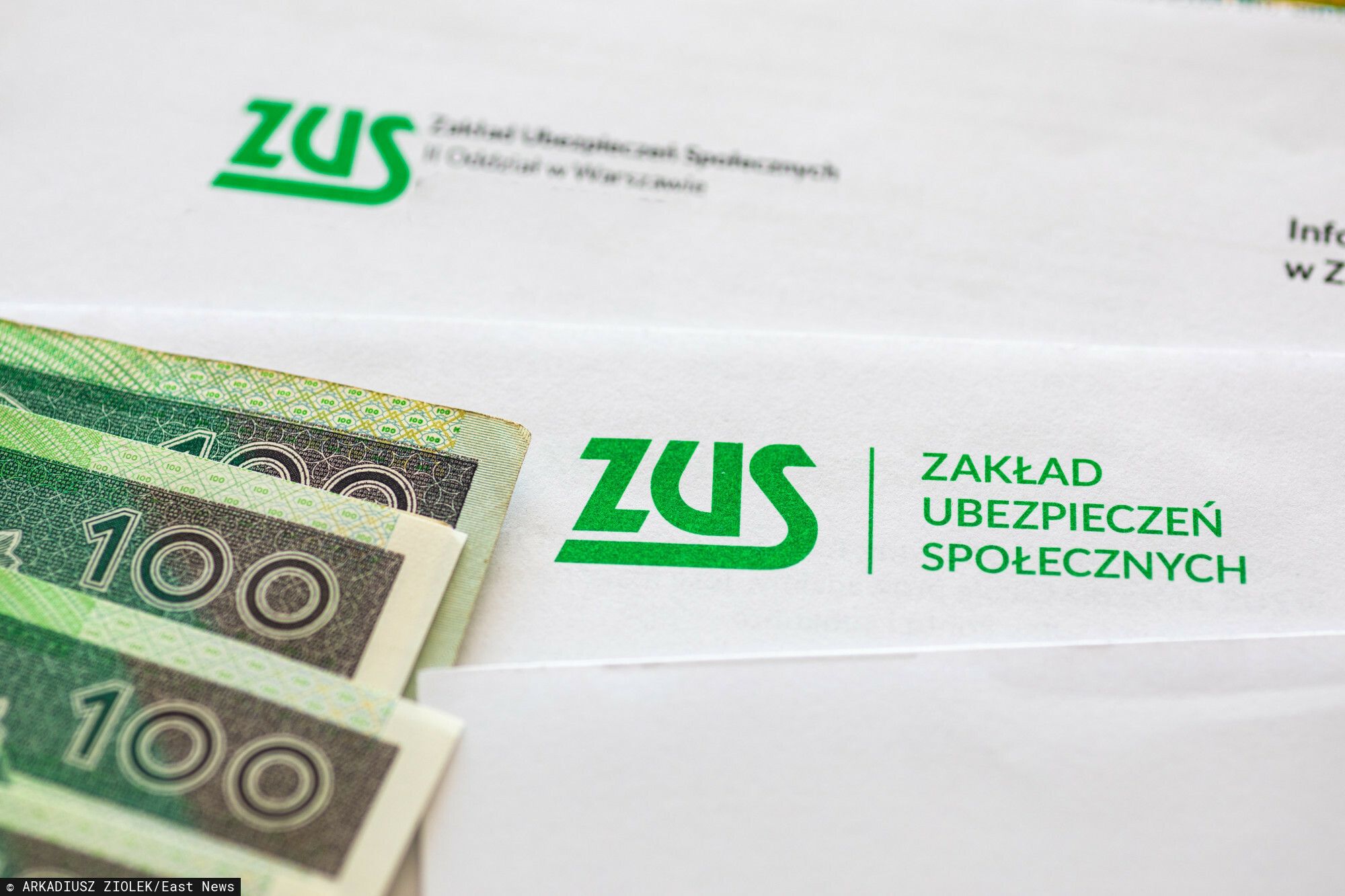 ZUS zabierze do 989 zł z pobieranego świadczenia. Emeryci muszą się pilnować